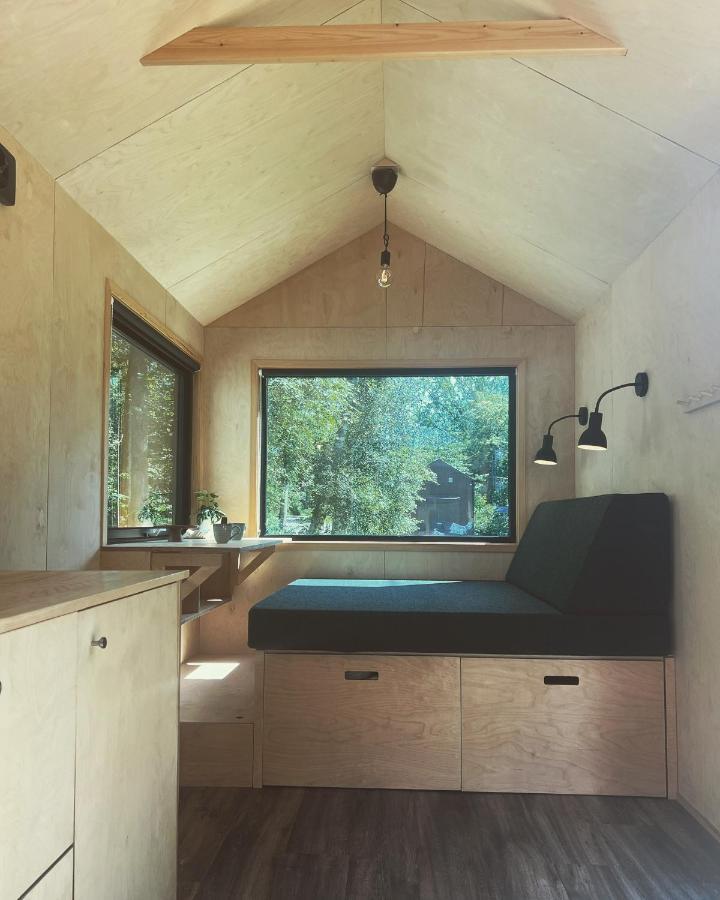 Elevated Tiny House Glamping Feriehus